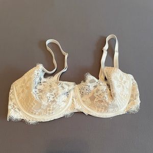 Victoria’s Secret 34D Dream Angels Cream bra